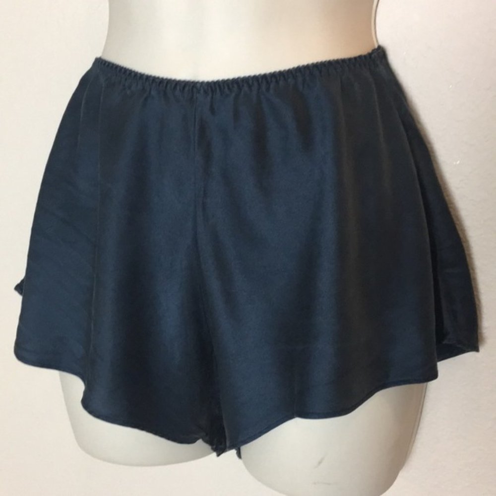Victoria’s Secret Gold Label 100% Silk P bottoms